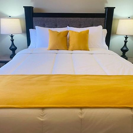 Odyssey On The 5Th - Exquisite Luxury Apt Kingston Ngoại thất bức ảnh